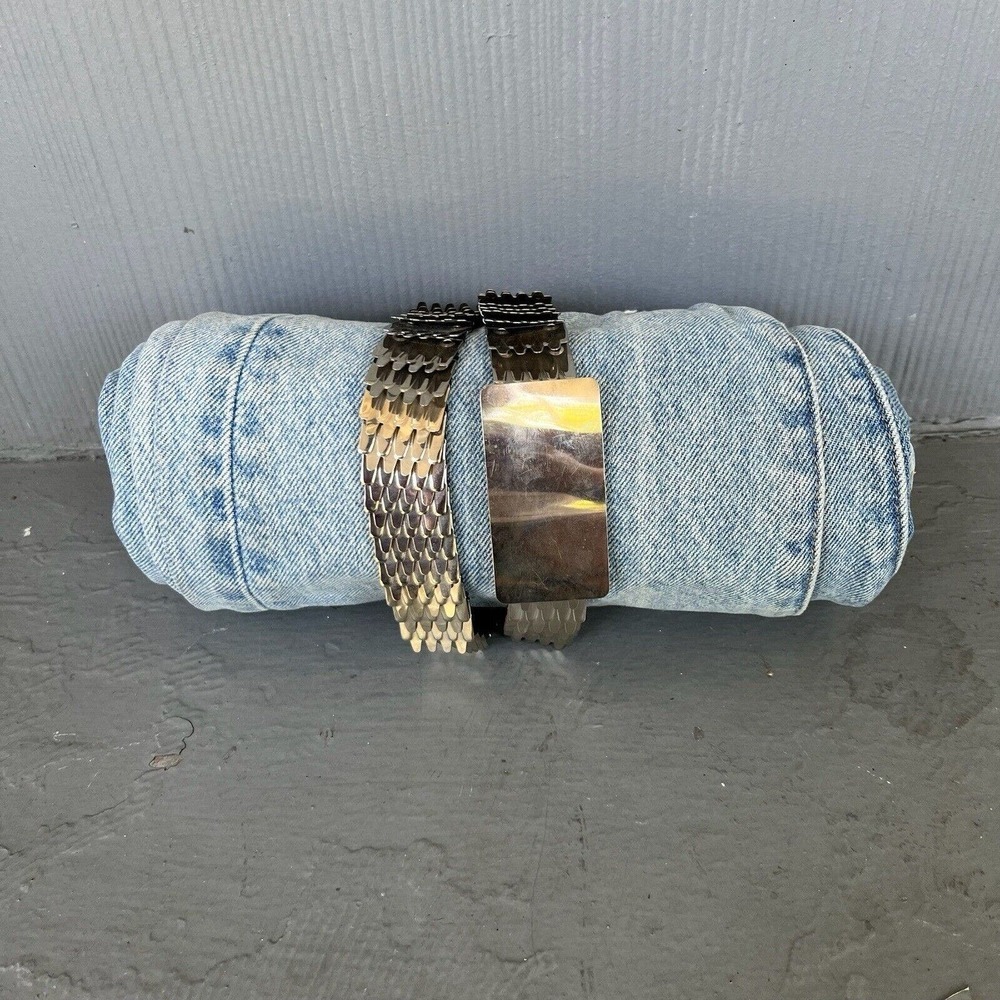 Vintage 90s Scalloped Western Metal Overlay Elastic Hook Closure Belt - Silver L